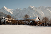 Bild vergrößert sich per Mausklick: Jugendherberge Mittenwald Alpiner Studienplatz