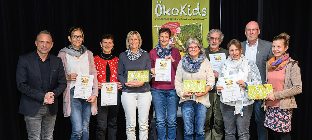 Gruppenbild bei der Auszeichnungsveranstaltung ÖkoKids 2023